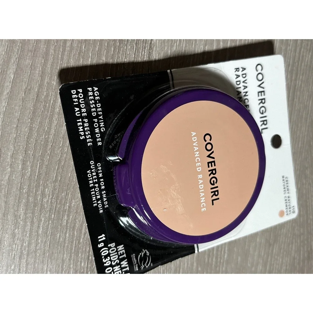 NWT Covergirl Advanced Radiance Age-Defying Pressed Powder 110 Creamy Natural